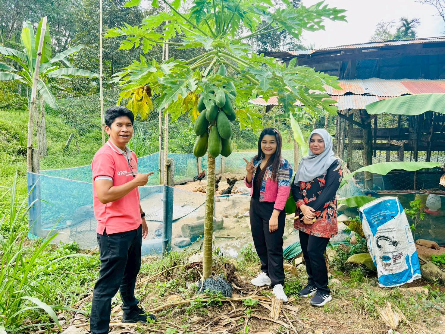 🌱 พช.ยะหา ลงพื้นที่ติดตามศูนย์เรียนรู้ “โคก หนอง นา” 🌱